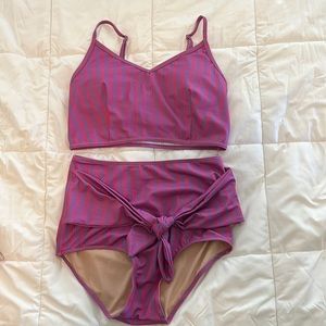 Kortni Jeane swim striped top size Medium bottom size Small